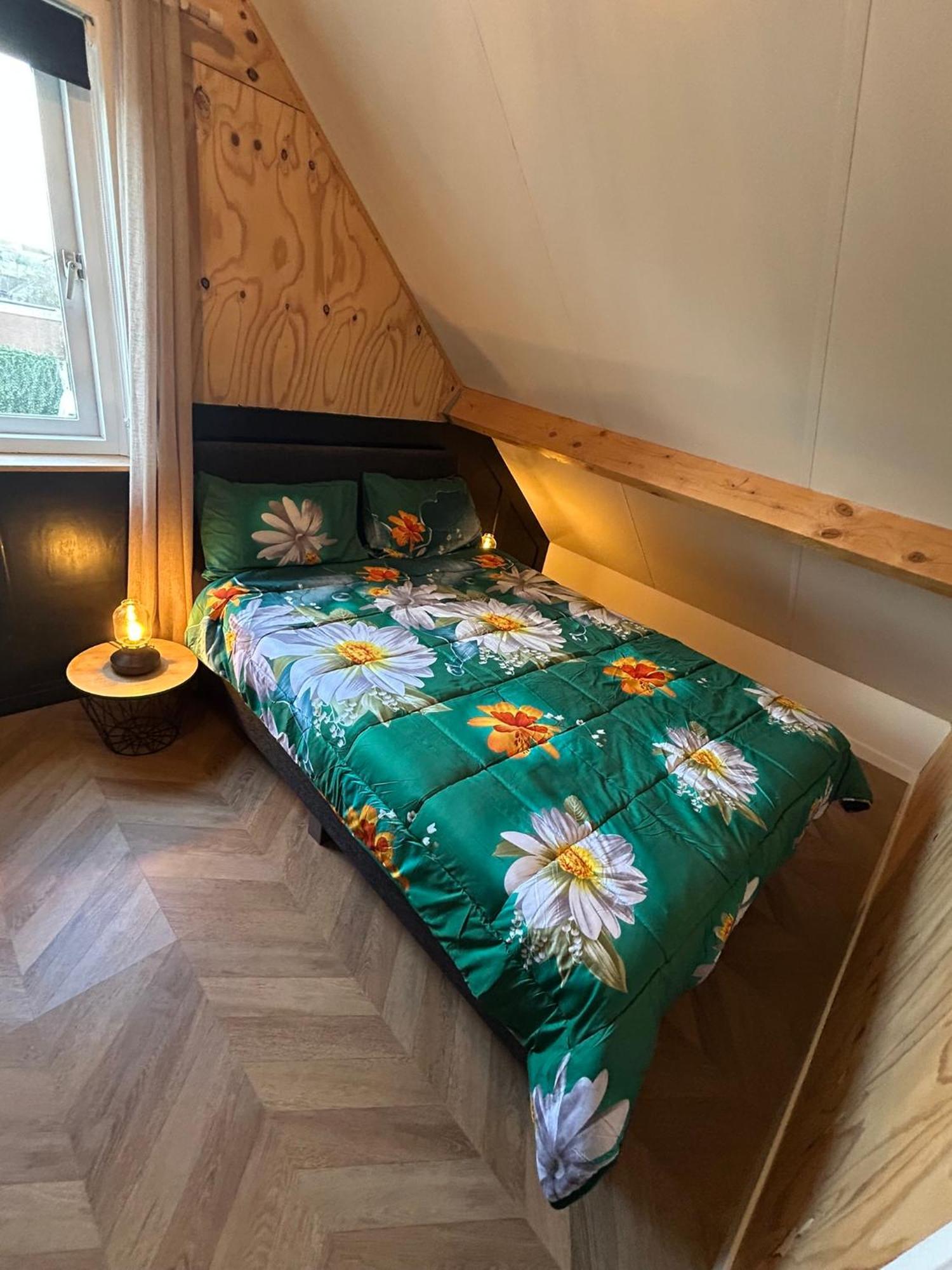 Vila Tiny House Thuus Sint Annaland Exteriér fotografie